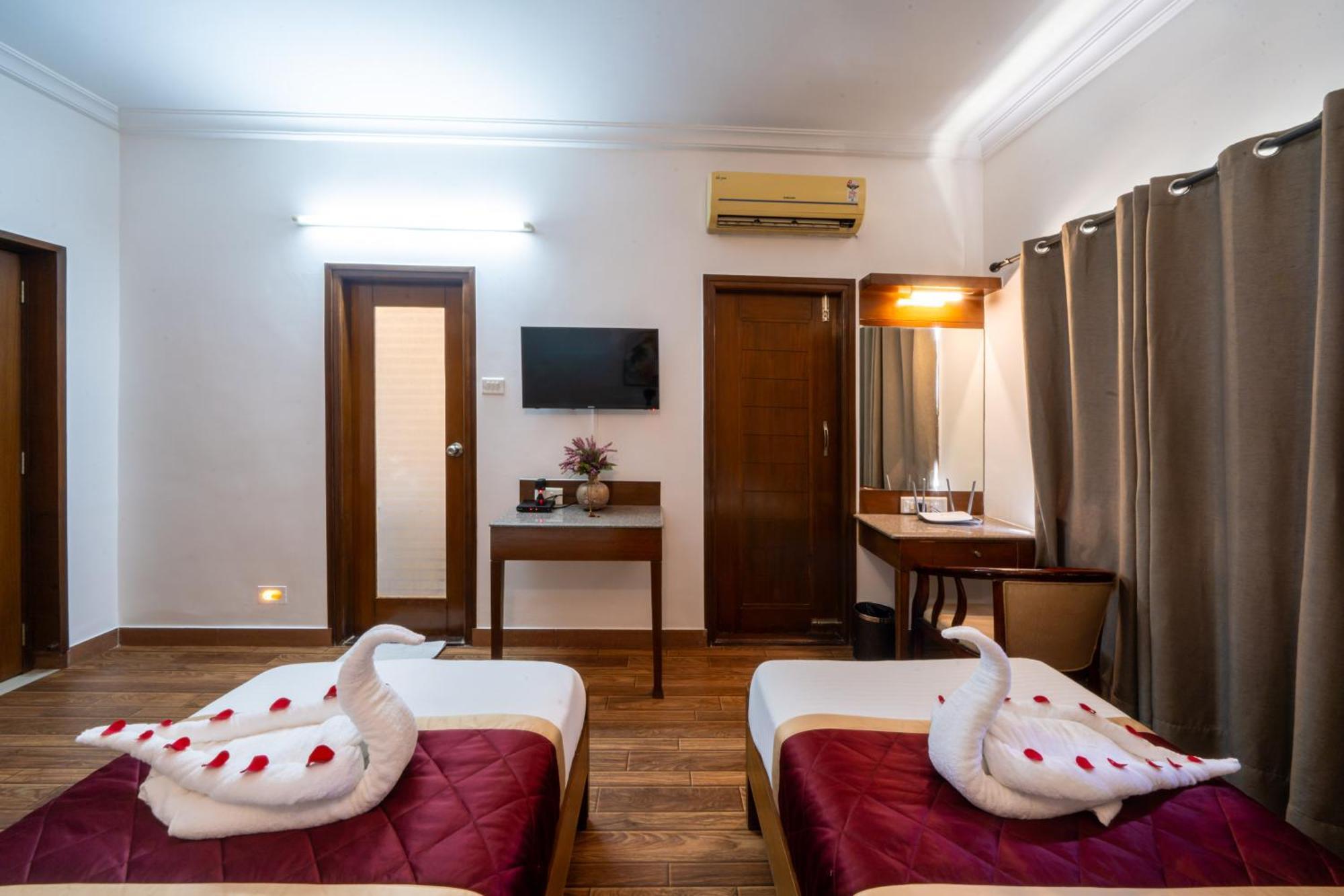 Lords Midtown Suites Bangalore Luaran gambar