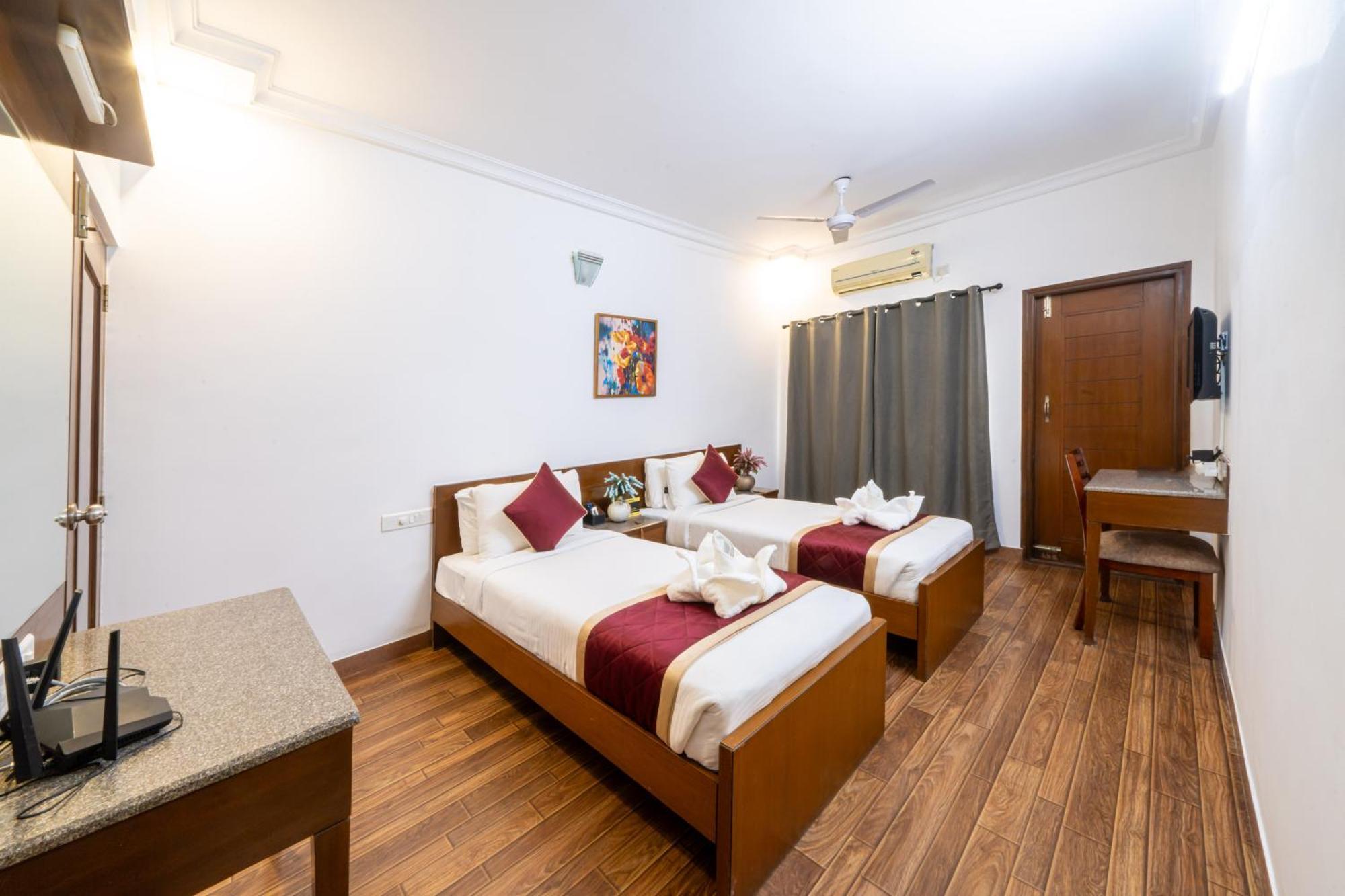 Lords Midtown Suites Bangalore Luaran gambar
