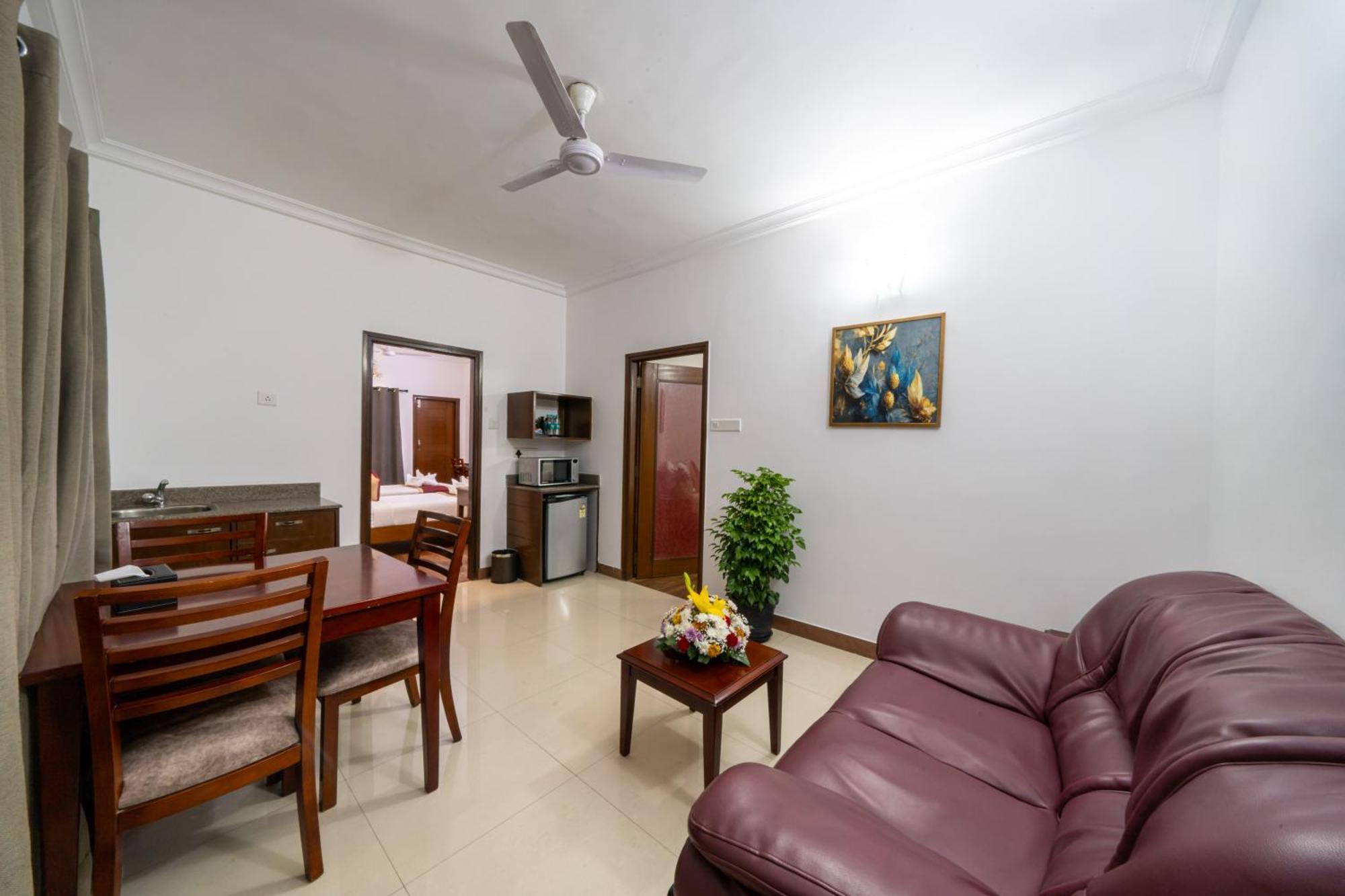 Lords Midtown Suites Bangalore Luaran gambar
