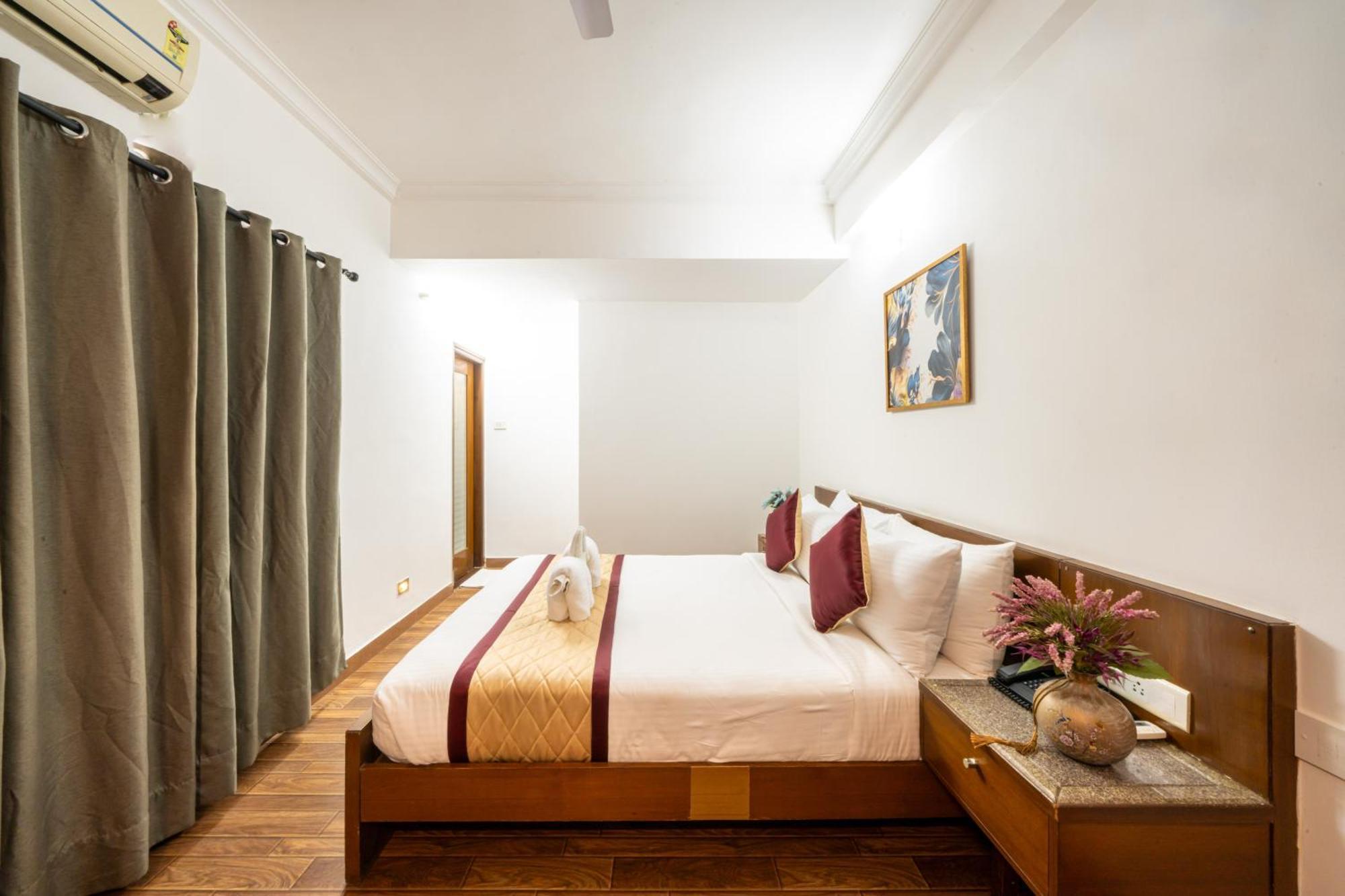 Lords Midtown Suites Bangalore Luaran gambar