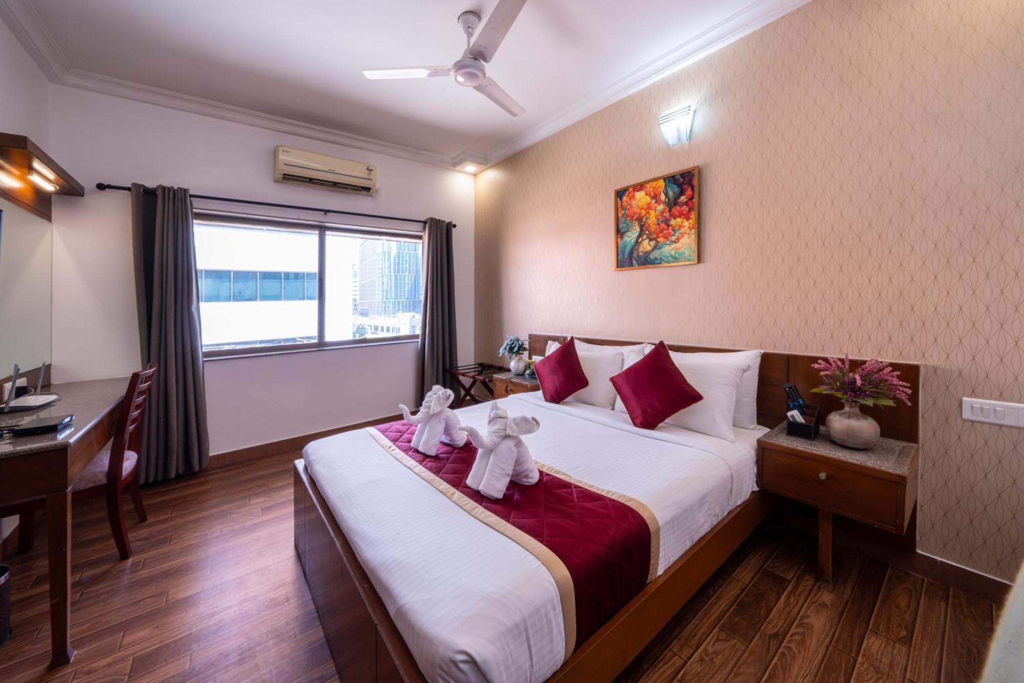 Lords Midtown Suites Bangalore Luaran gambar